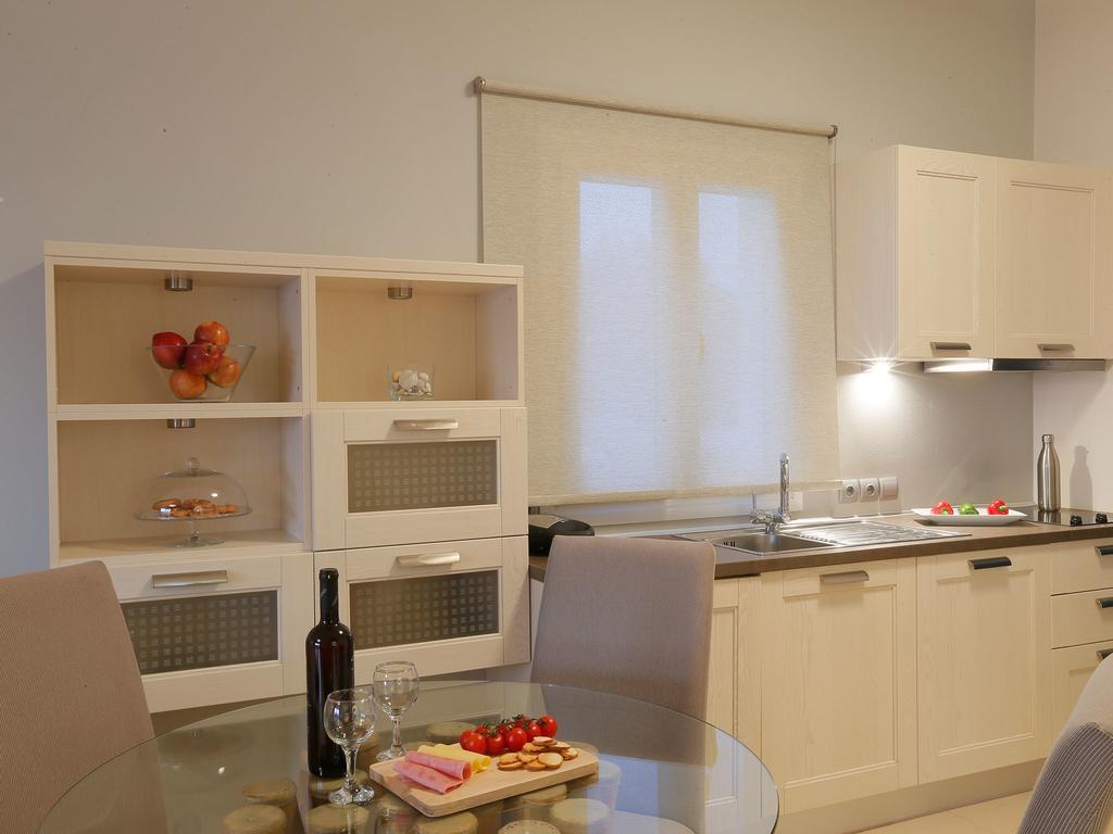 Pictures Suites Agios Stefanos Avliotes  Pokój zdjęcie